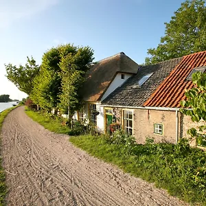 **** Bed & Breakfast Rechthuis Van Zouteveen Netherlands